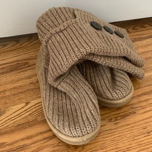Ugg knit boots